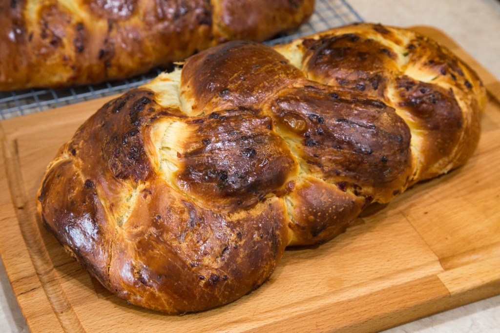 Cheesy Challah